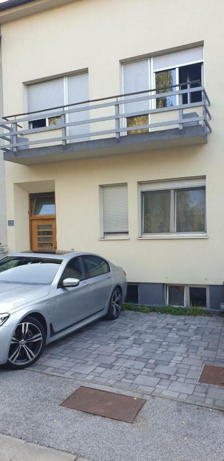 Parkview Apartment In Zagreb'S Favorite Neighborhood מראה חיצוני תמונה
